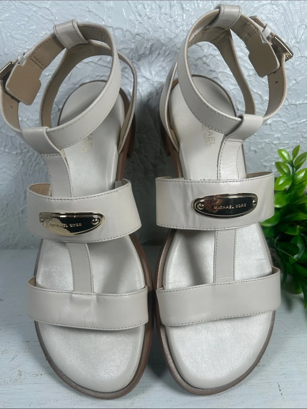 Michael Kors Sandals Plate Flat Leather 3-T Strap Ankle-Strap Open Toe w/ Logo